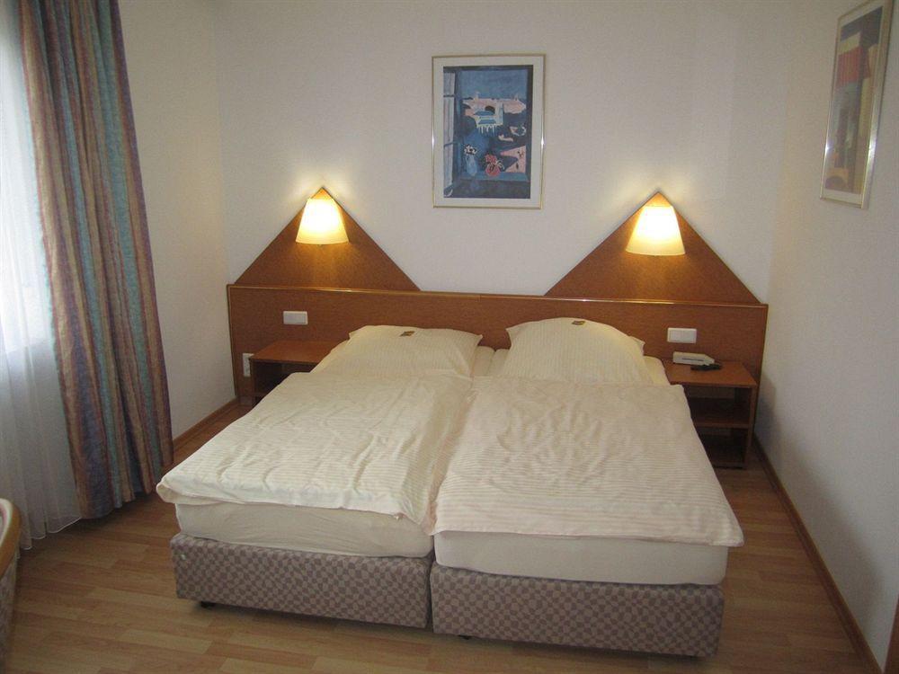 Hotel Faehrhaus Saarbrücken Dış mekan fotoğraf