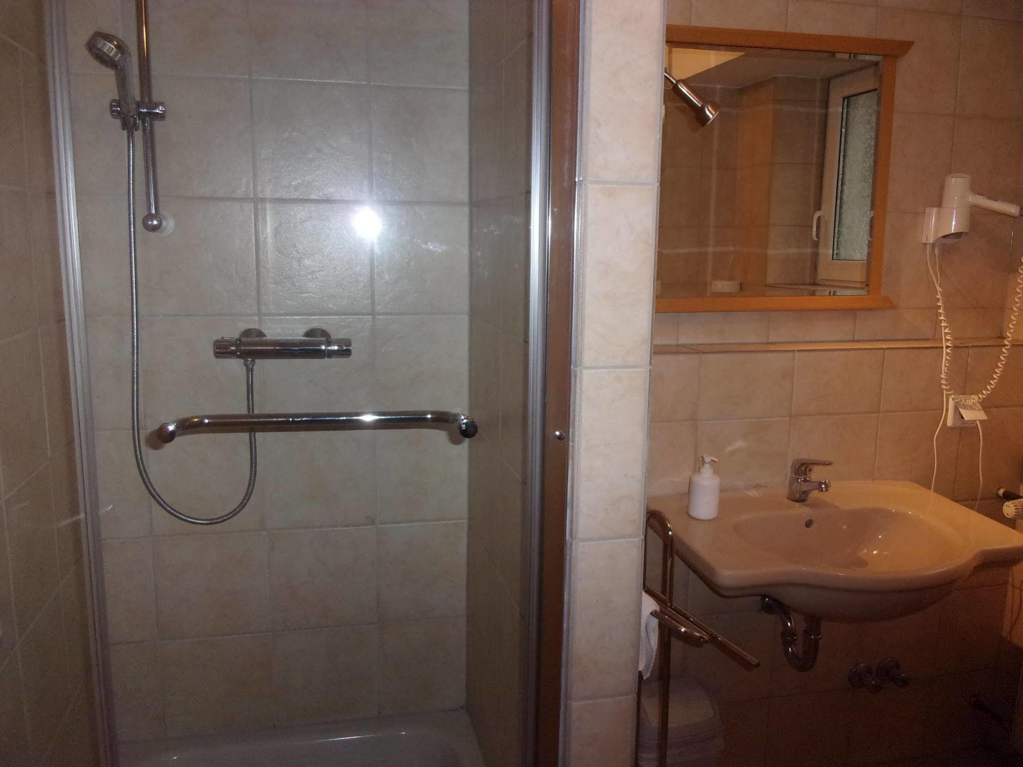 Hotel Faehrhaus Saarbrücken Dış mekan fotoğraf
