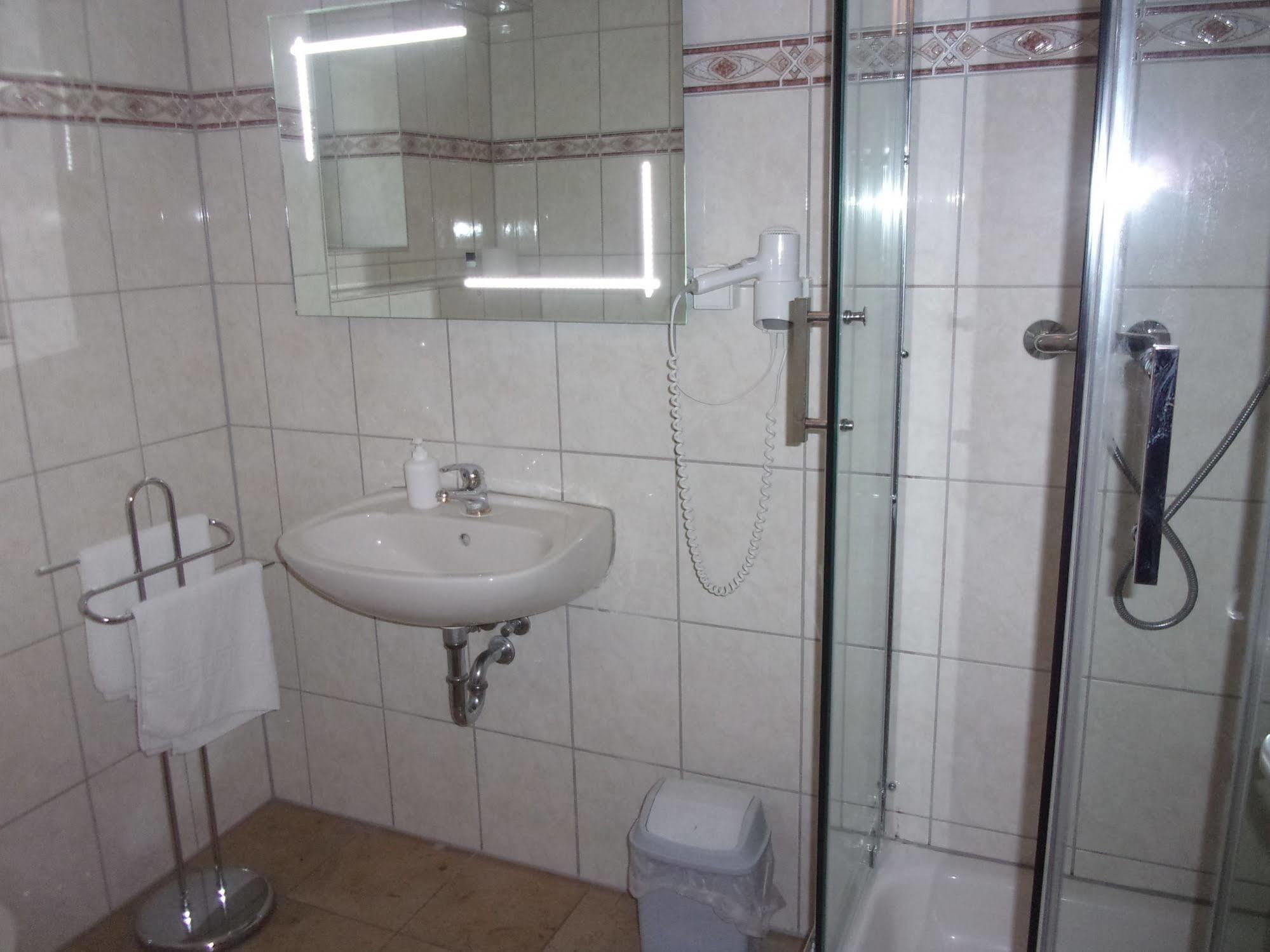 Hotel Faehrhaus Saarbrücken Dış mekan fotoğraf
