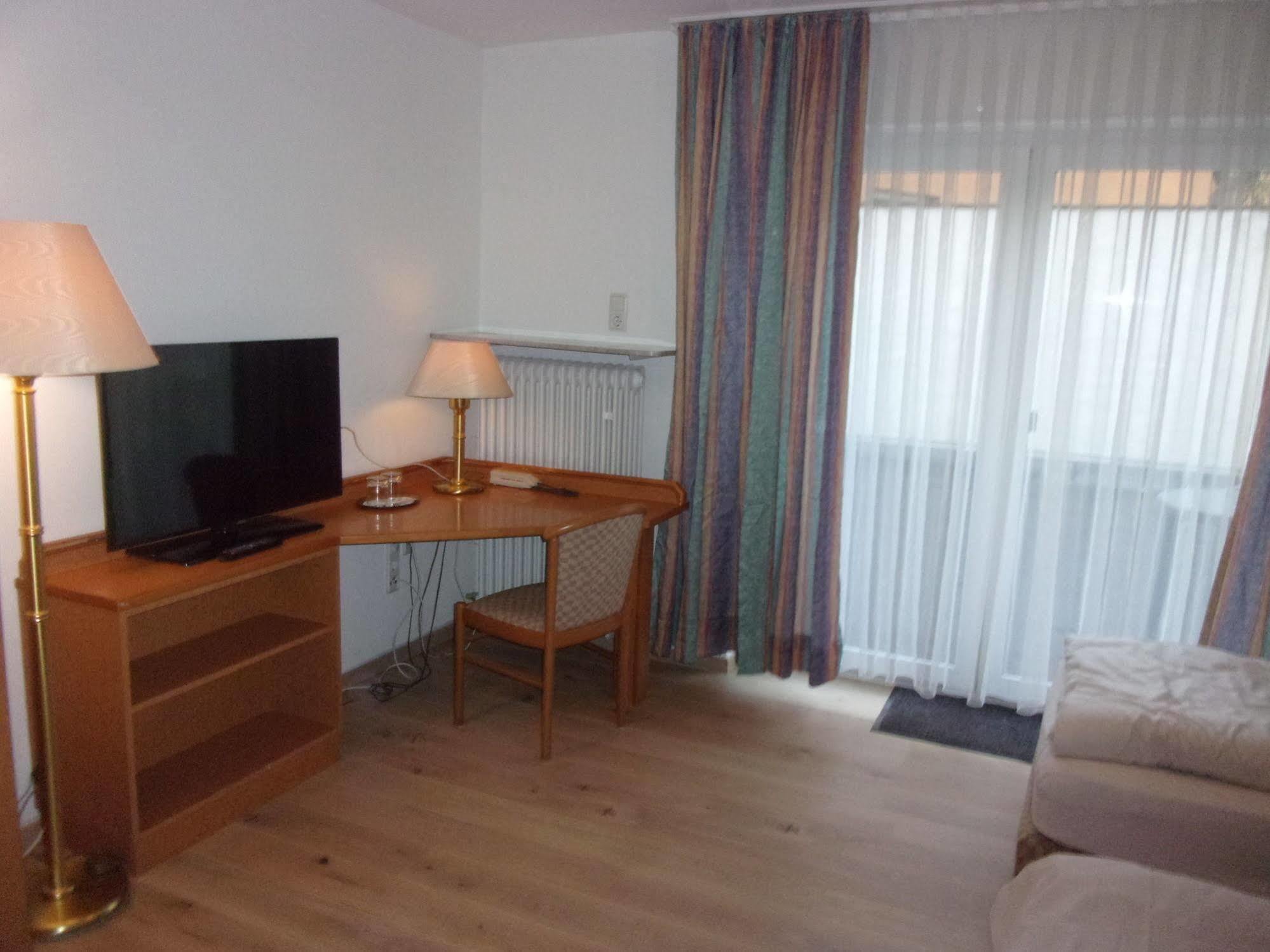 Hotel Faehrhaus Saarbrücken Dış mekan fotoğraf