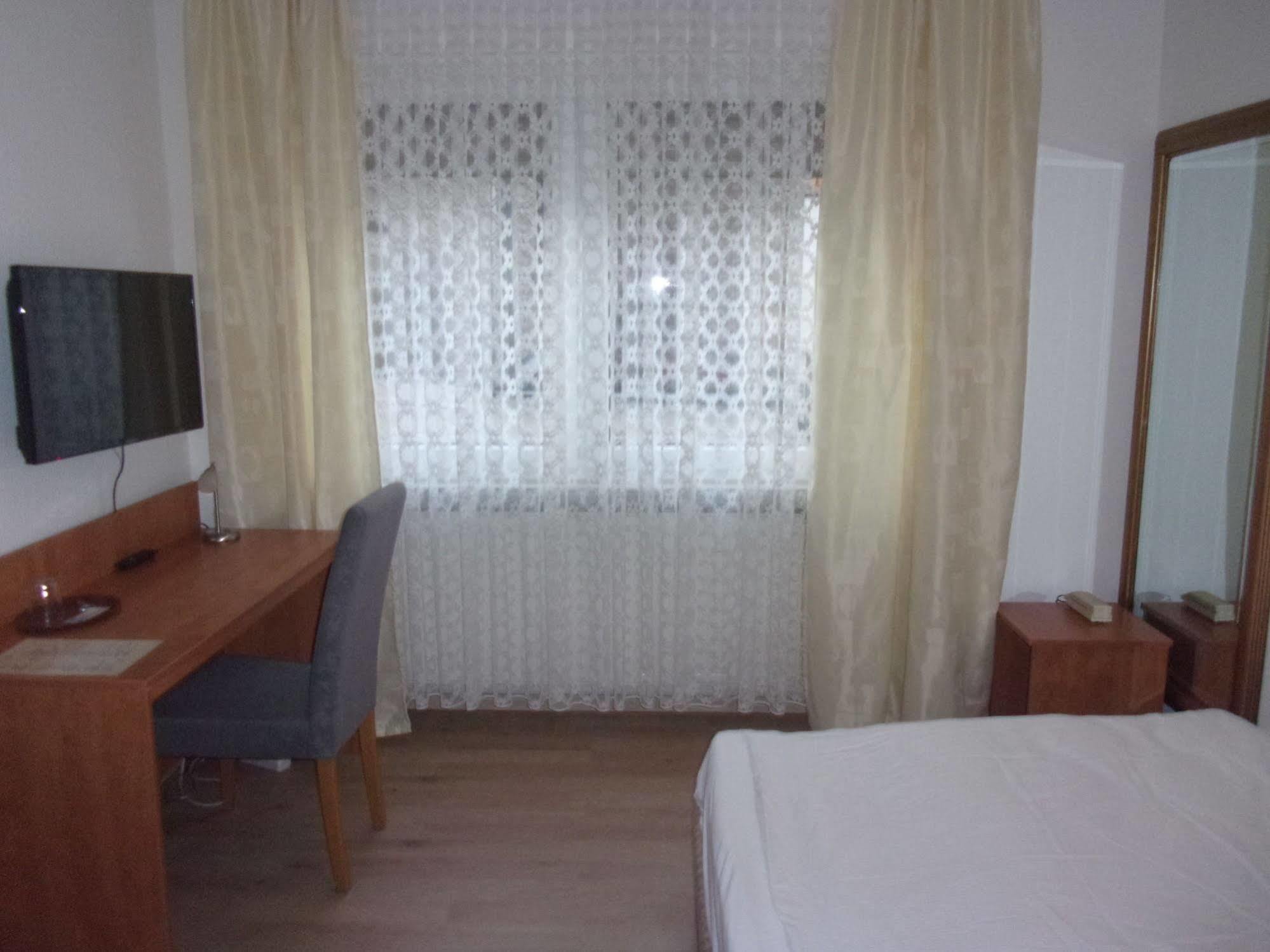 Hotel Faehrhaus Saarbrücken Dış mekan fotoğraf