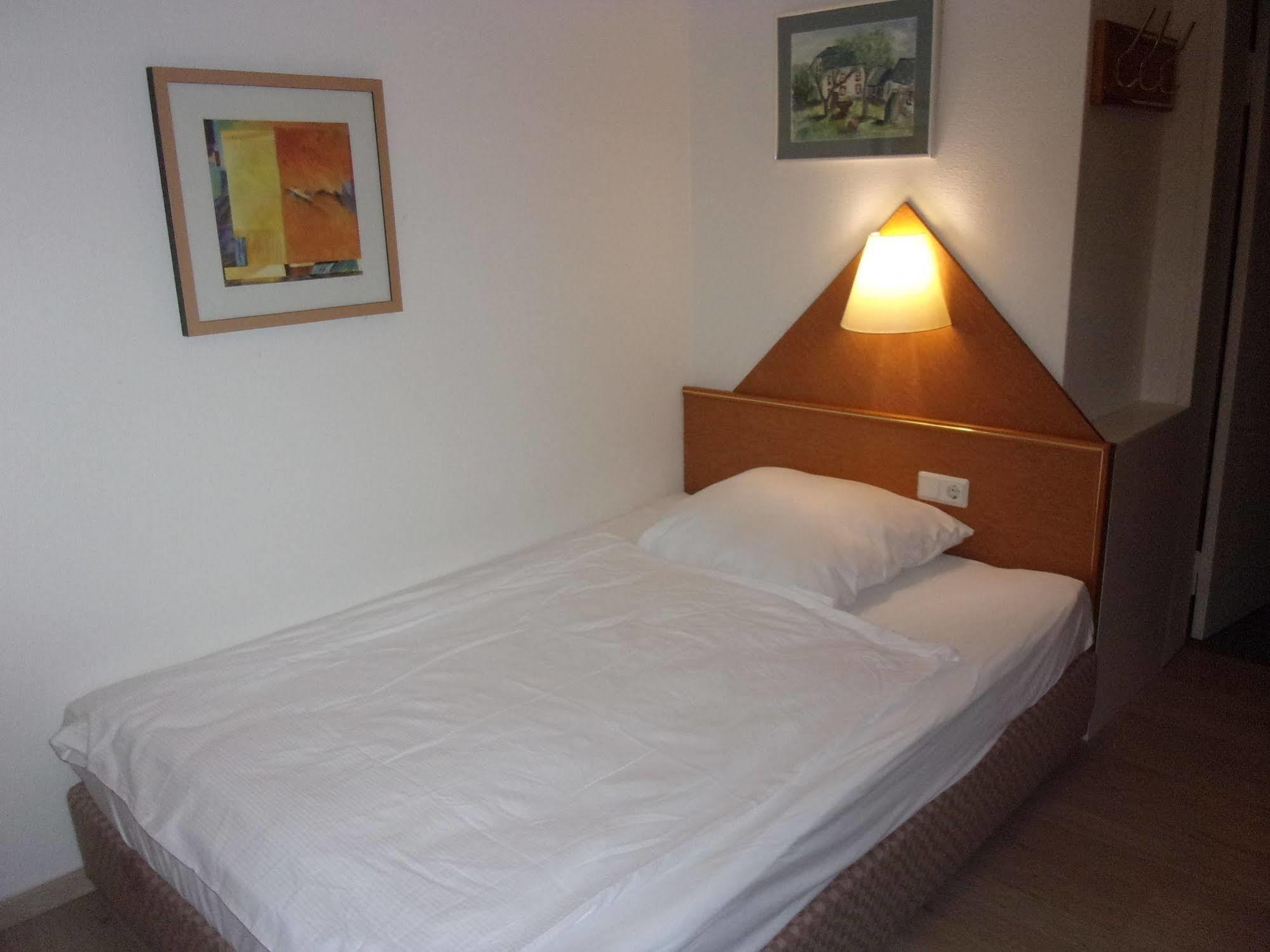 Hotel Faehrhaus Saarbrücken Dış mekan fotoğraf